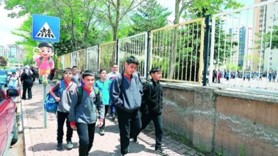 Milli Eğitim Bakanlığı tarafından geliştirilen yeni sistemle öğrencilerin devamsızlık, disiplin