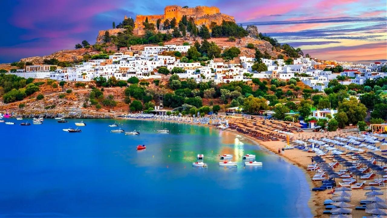 Yunanistan'ın turizm adalarında derinleşen su krizi nedeniyle olağanüstü hal ilan
