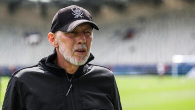Fransa Ligue 1 ekibi Brest'te teknik direktörlük koltuğunda oturan Eric