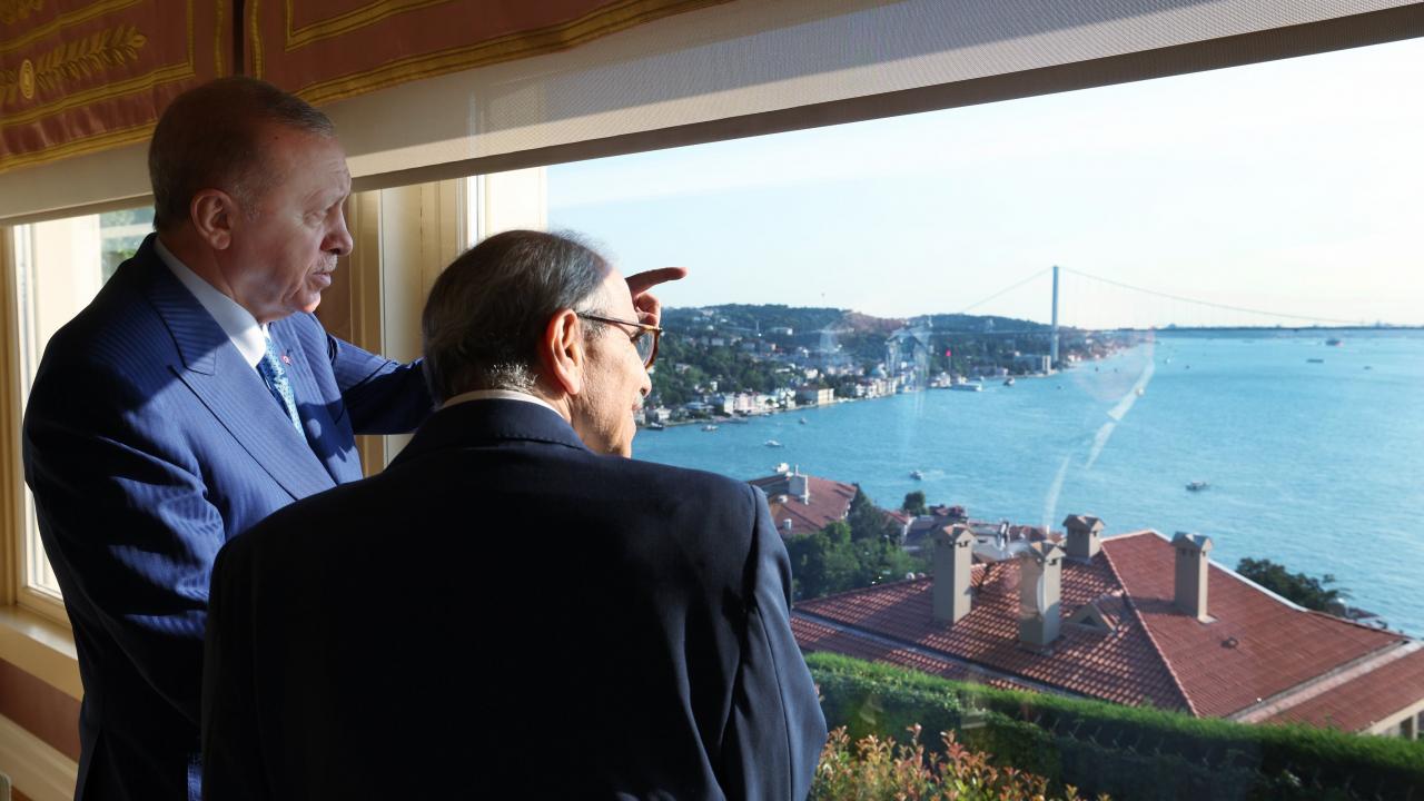 Cumhurbaşkanı Recep Tayyip Erdoğan, Vahdettin Köşkü'nde kabul ettiği Lübnan Başbakanı